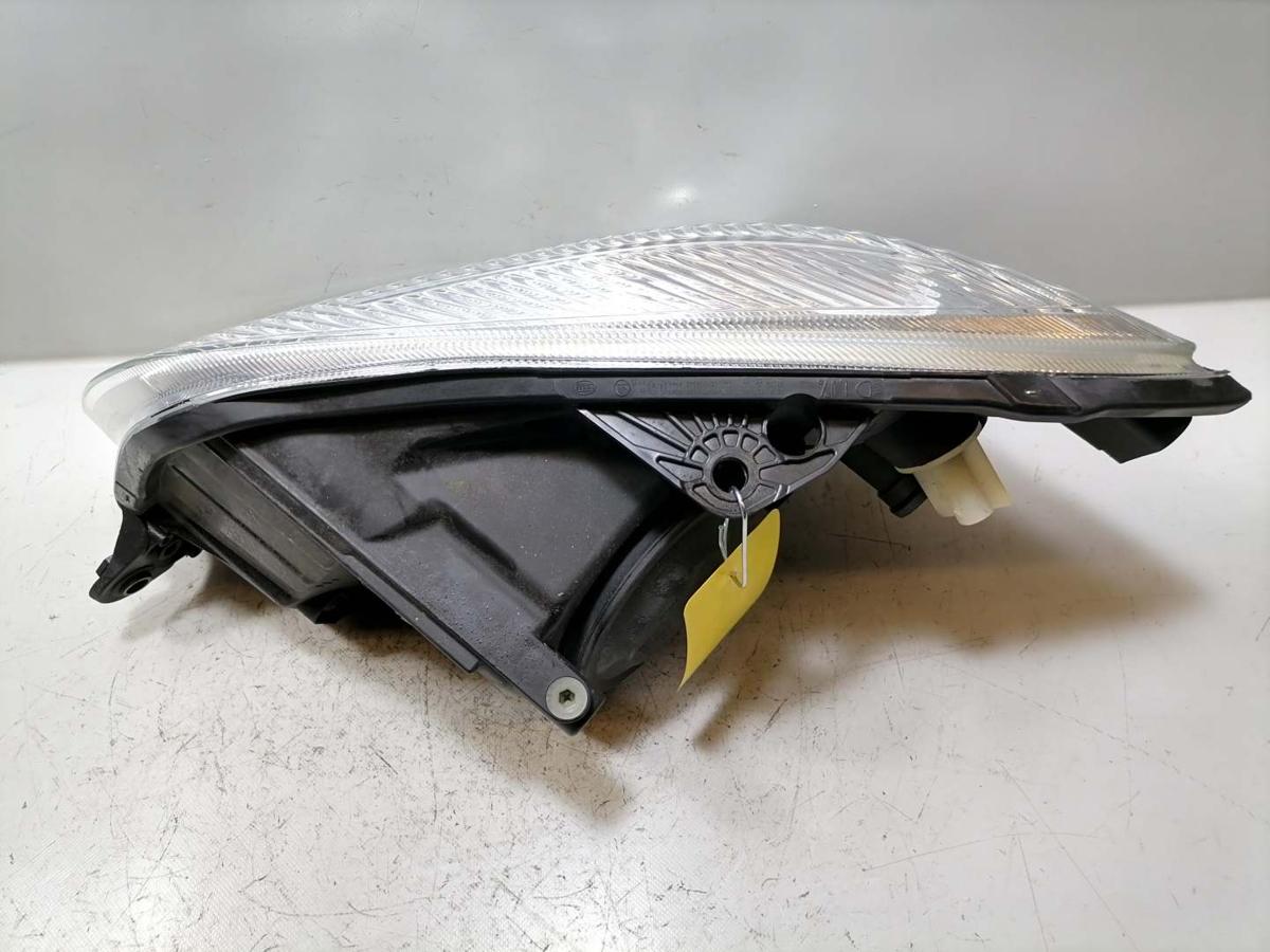 Skoda Fabia 2 original Scheinwerfer vorn rechts Halogen H4 Bj.2008